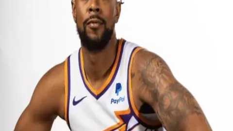 王楚钦致谢巴黎低谷期众人的支持陪伴。